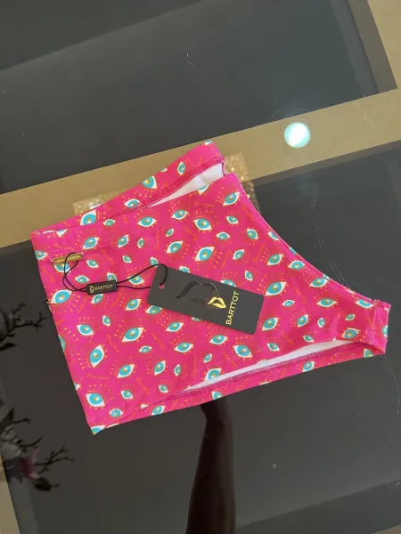 Short Lolita Olho Grego